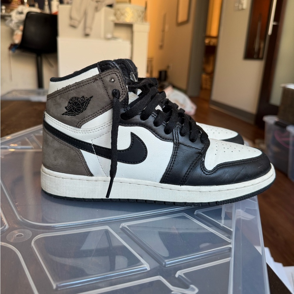 Air Jordan 1 Retro high OG Sneakers - Mocha’s